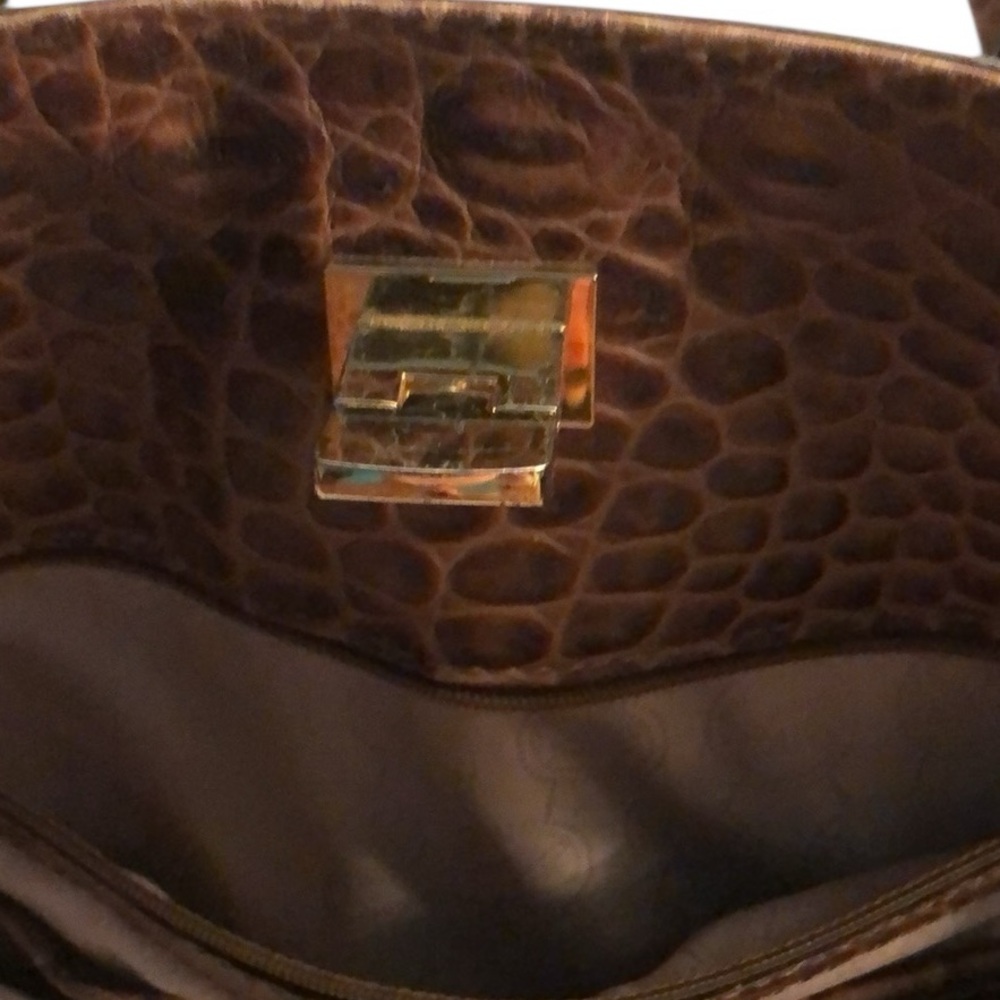Michael Kors large Astrid handbag in walnut Rolled handles Crossbody strap - Picture 13 of 16